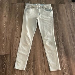 Light wash men’s pacsun skinny jeans